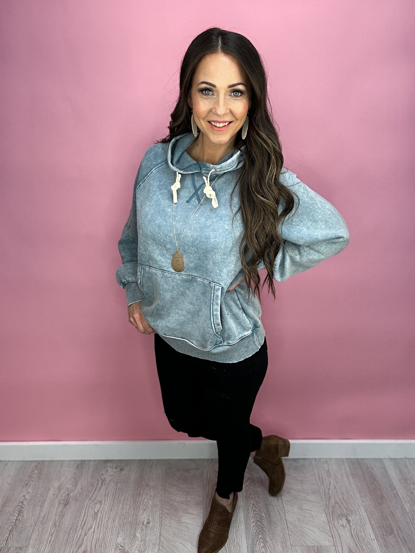 Pullovers & Sweatshirts